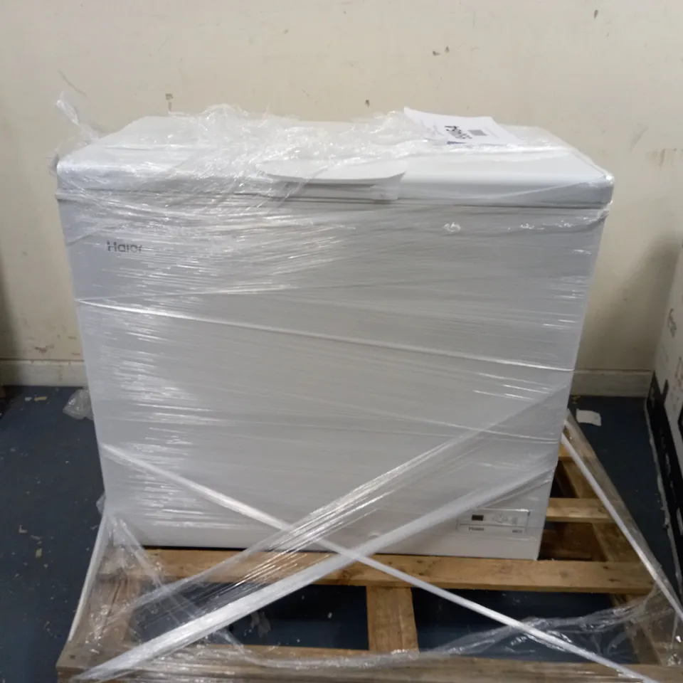 HAIER HCE203F FREESTANDING CHEST FREEZER 198L CAPACITY COLLECTION ONLY 