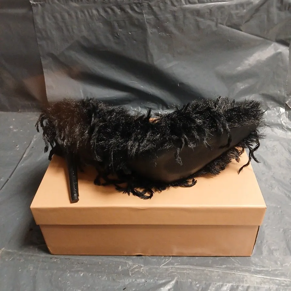 SIMMI LONDON BLACK FEATHER-TRIM HEELS UK 7