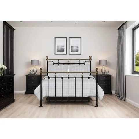 BOXED EDINBURGH METAL BED - BRONZE // SIZE: 5FT KING (2 BOXES)