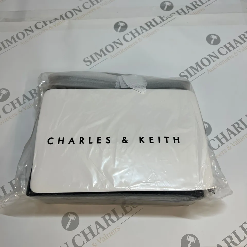CHARLES & KEITH FRONT FLAP CROSSBODY CHAIN HANDLE IN BLACK 