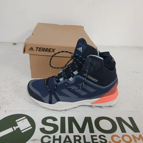 ADIDAS TERREX SKYCHASER LT MID GTX BOOTS – UK 4
