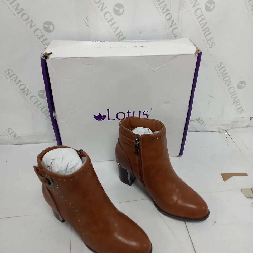 BOXED PAIR OF LOTUS WELLS BROWN ZIP UP BOOT HEELS IN TAN UK 4