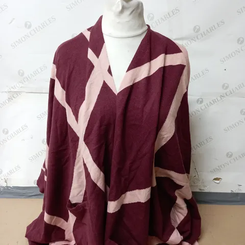 WYNNE LAYERS SOFT INTARSIA PONCHO IN BURGUNDY SIZE XL