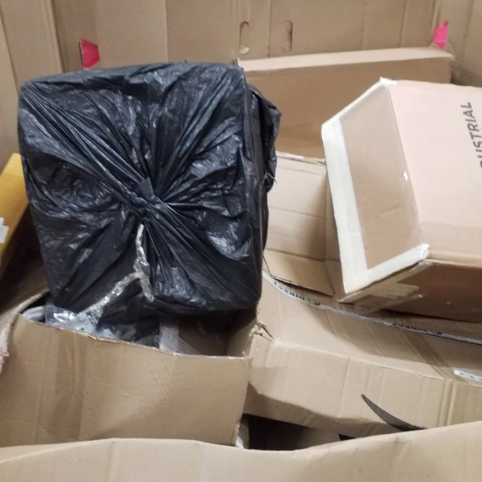 PALLET CONTAINING ASSORTED PRODUCTS INCLUDING POP UP TENT, INDOOR INSECT KILLER, PILATES BOARD & TRUNKI KIDS SUITCASE 