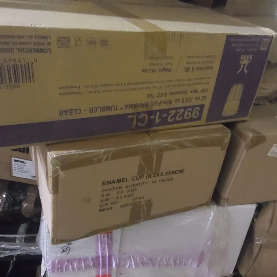 PALLET CONTAINING A LARGE QUANTITY OF ASSORTED ITEMS INCLUDING GLASSES, CATERING ITEMS ECT