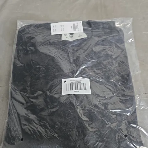 BAGGED HOLLISTER BOXY FIT JUMPER - S