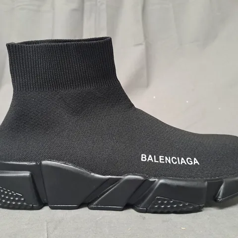 BOXED PAIR OF BALENCIAGA SHOES IN BLACK EU SIZE 42