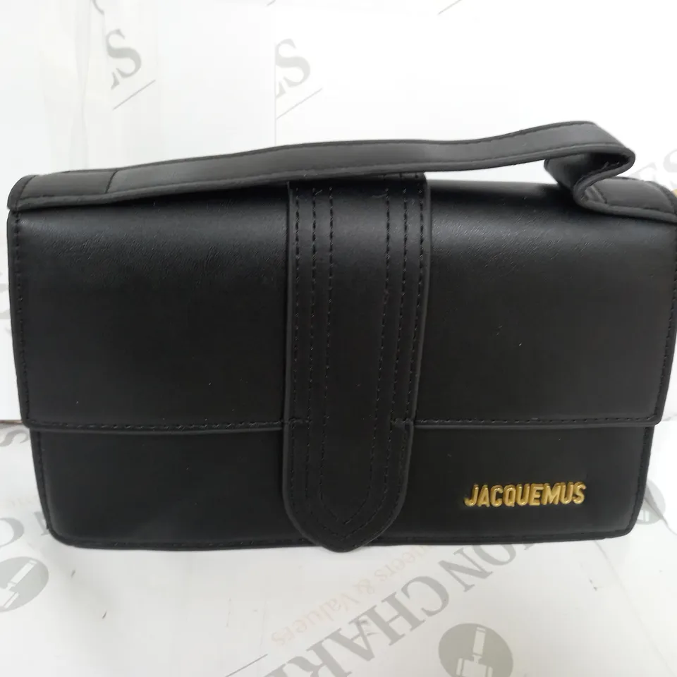 JACQUEMUS LEATHER HANDBAG