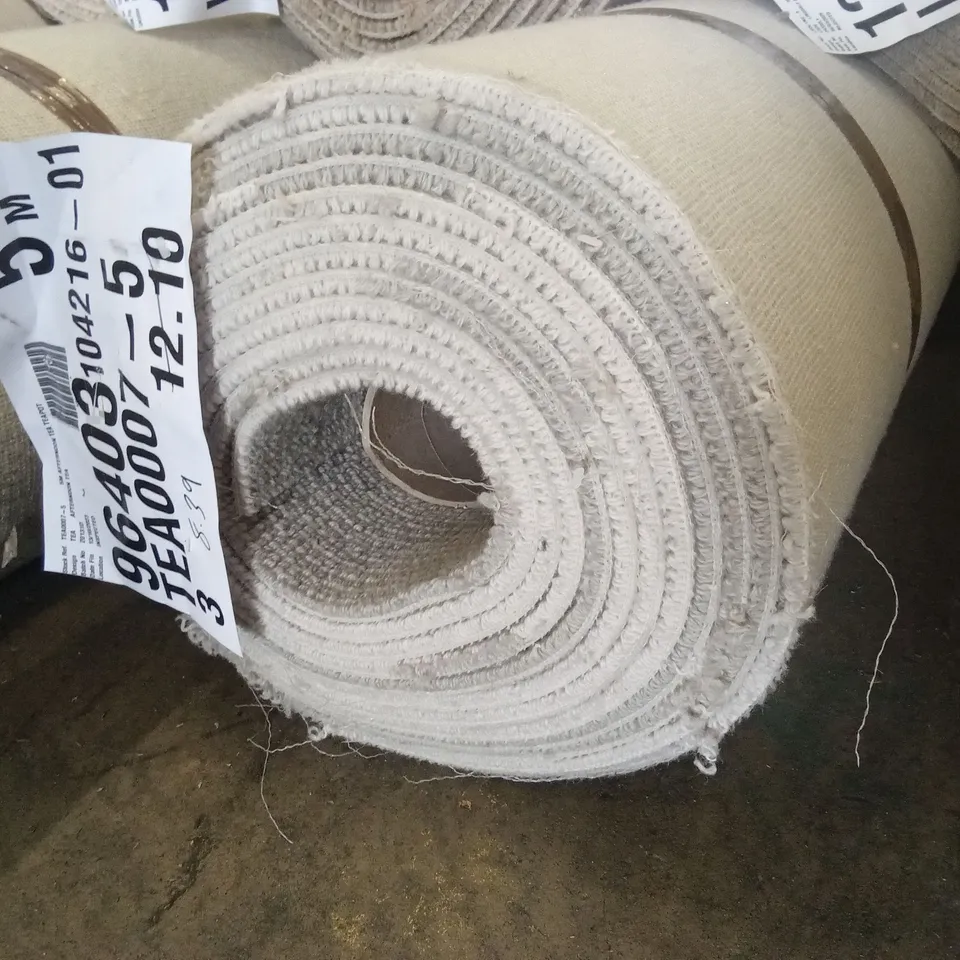 ROLL OF QUALITY AFTERNOON TEA TEAPOT CARPET // APPROX SIZE: 8.39 x 5m