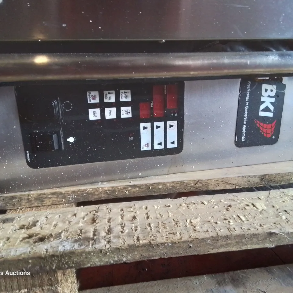 BKI ROTTISERI OVEN ON STAND