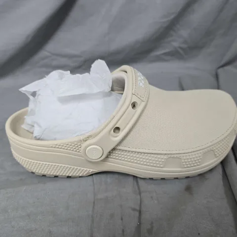 UNBOXED PAIR OF CROCS CLASSIC CRAFTED CLOGS IN BEIGE - UK M5/W6