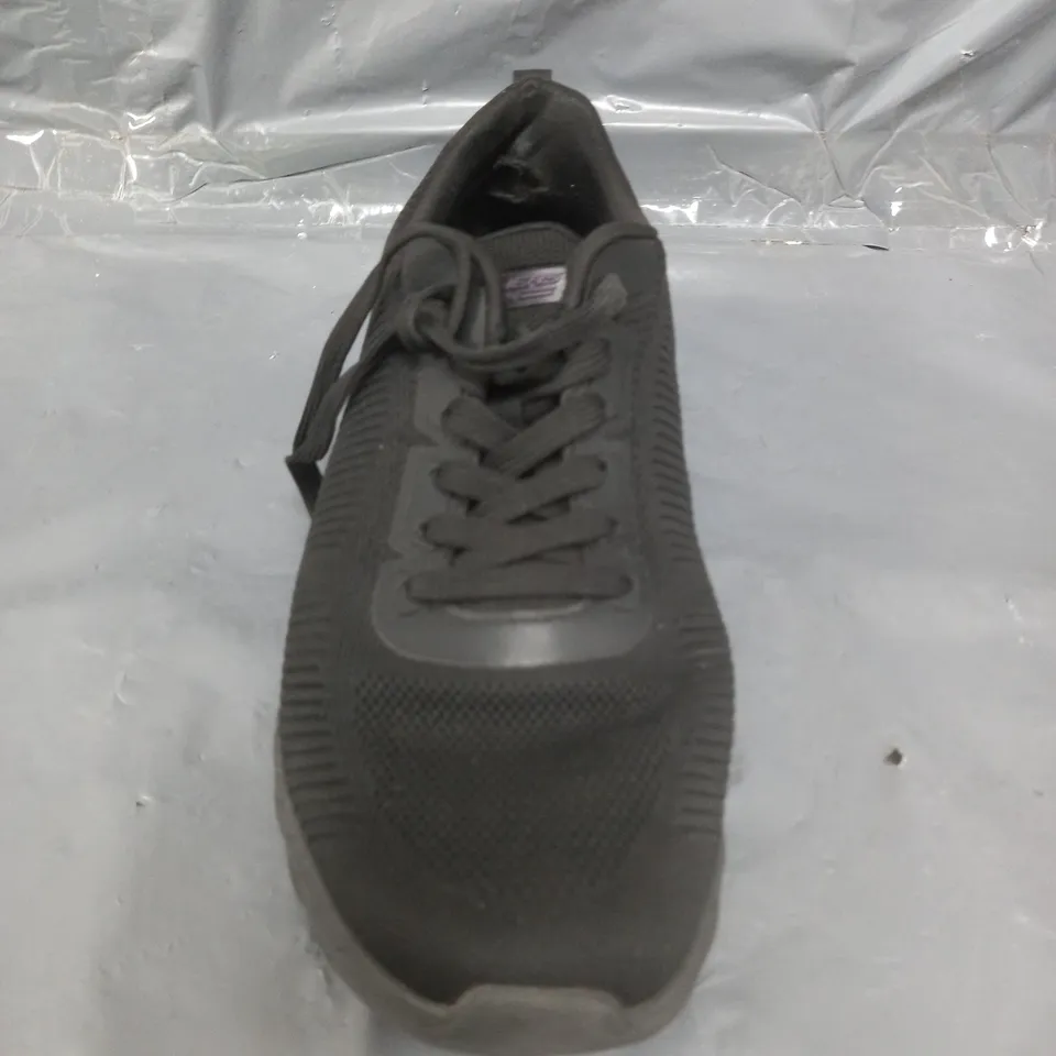 SKETCHERS PERFORMANCE 6 TRAINER SIZE 9 RRP £80