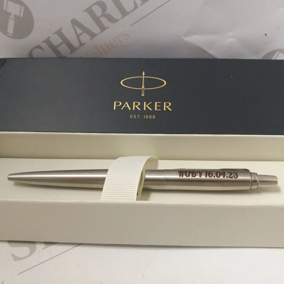 BOXED PERSONALISED PARKER PEN