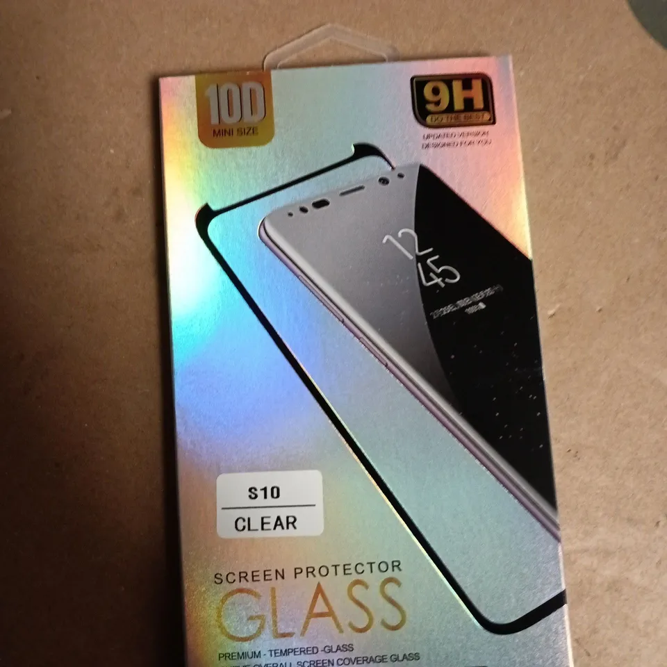 BOX OF APPROXIMATELY 200 ASSORTED PHONE CASES AND SCREEN PROTECTORS TO INCLUDE: IPHONE 7 CASE AND GALAXY S10 SCREEN PROTECTOR