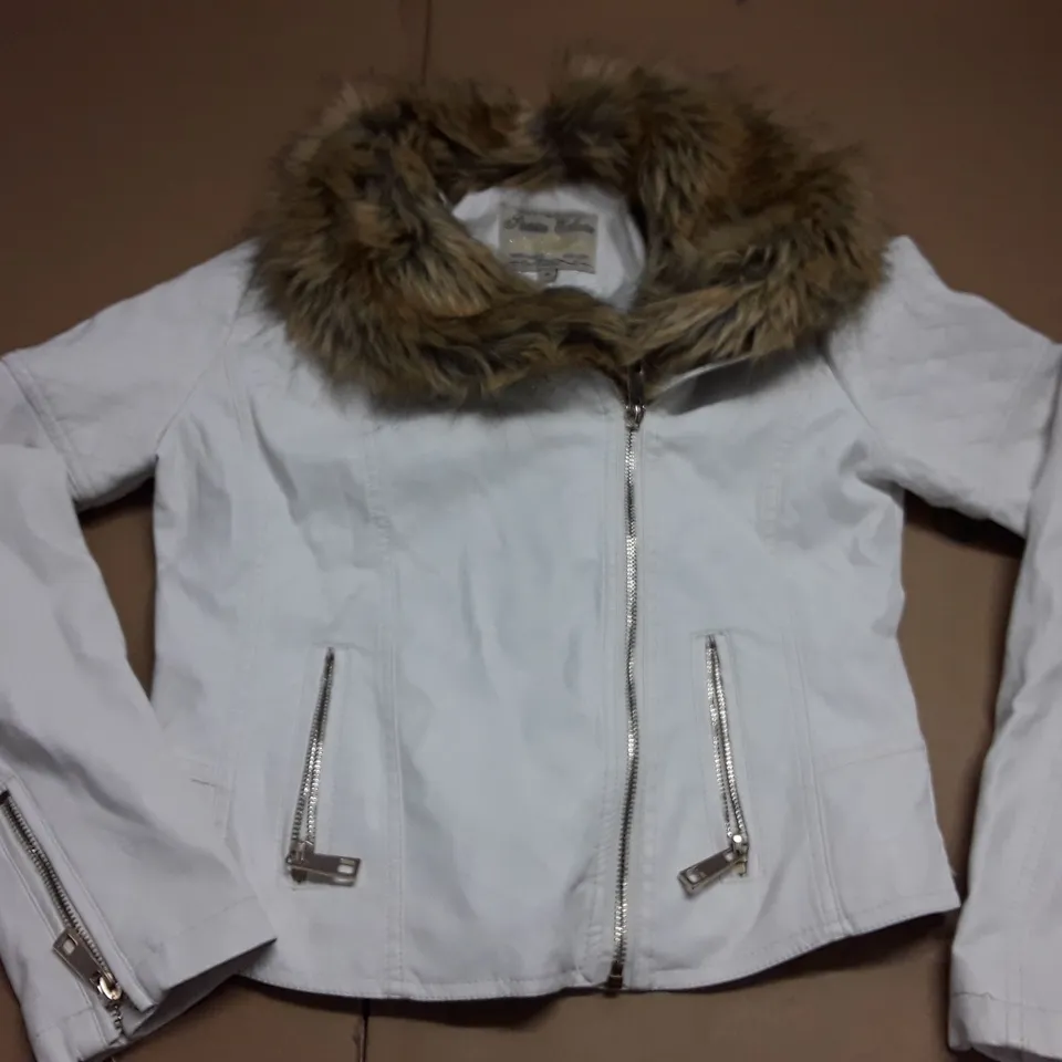 PARISIAN COLLECTION WHITE LEATHER LOOK COAT - 8