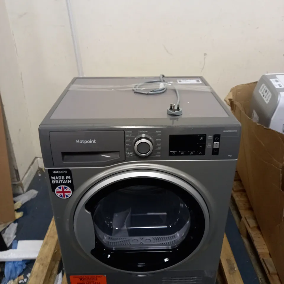 HOTPOINT H3 D81GS UK FREESTANDING CONDENSER DRYER COLLECTION ONLY 