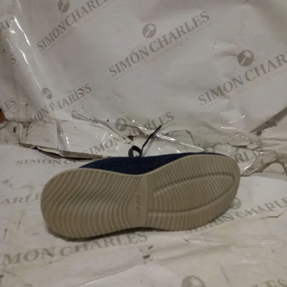 SKETCHERS BLUE TRAINERS SIZE 5 