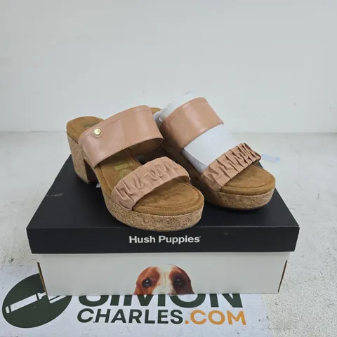 HUSH PUPPIES POPPY RUCHED SLIDERS CAFE CREME LEATHER SIZE 6 BOXED