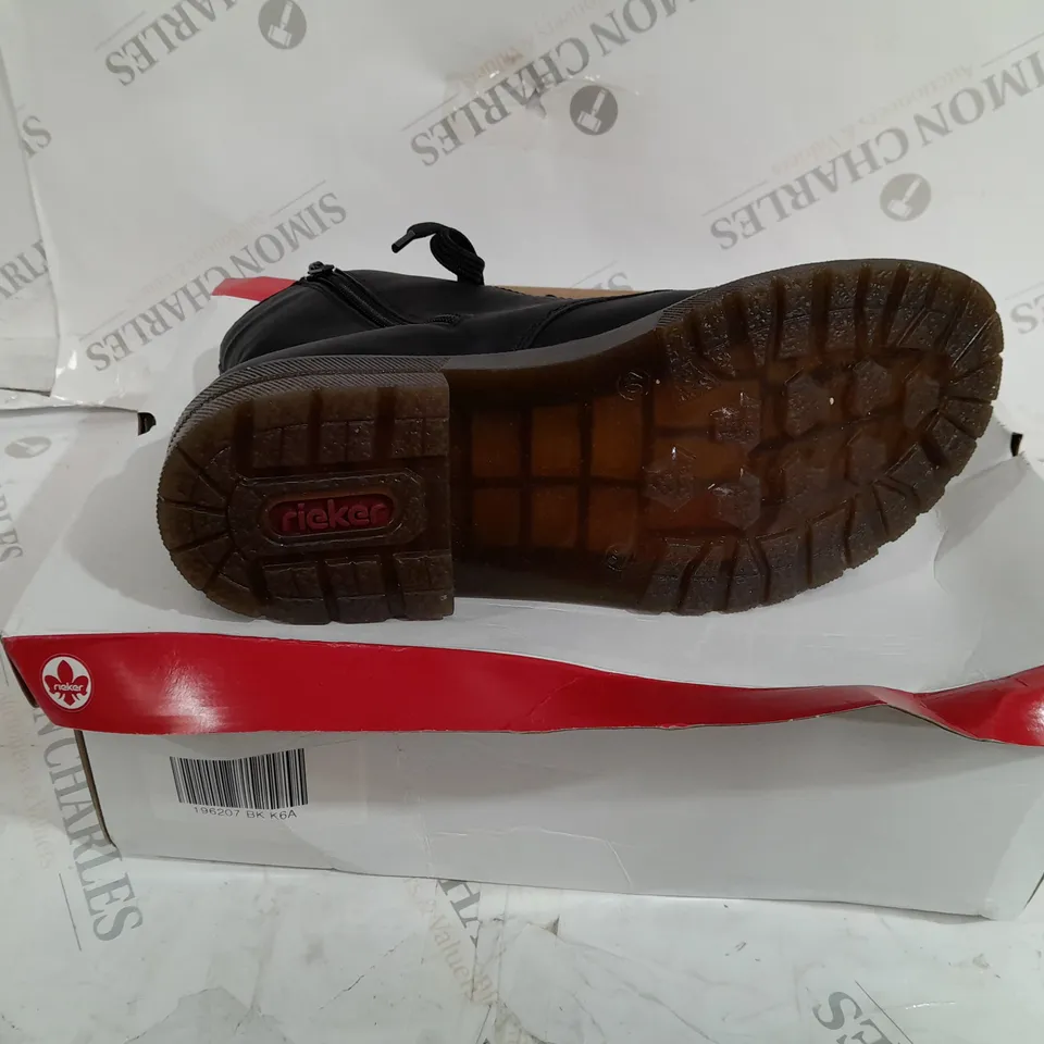 RIEKER LACE ANKLE BOOT BLACK SIZE 6,5 - BOXED 