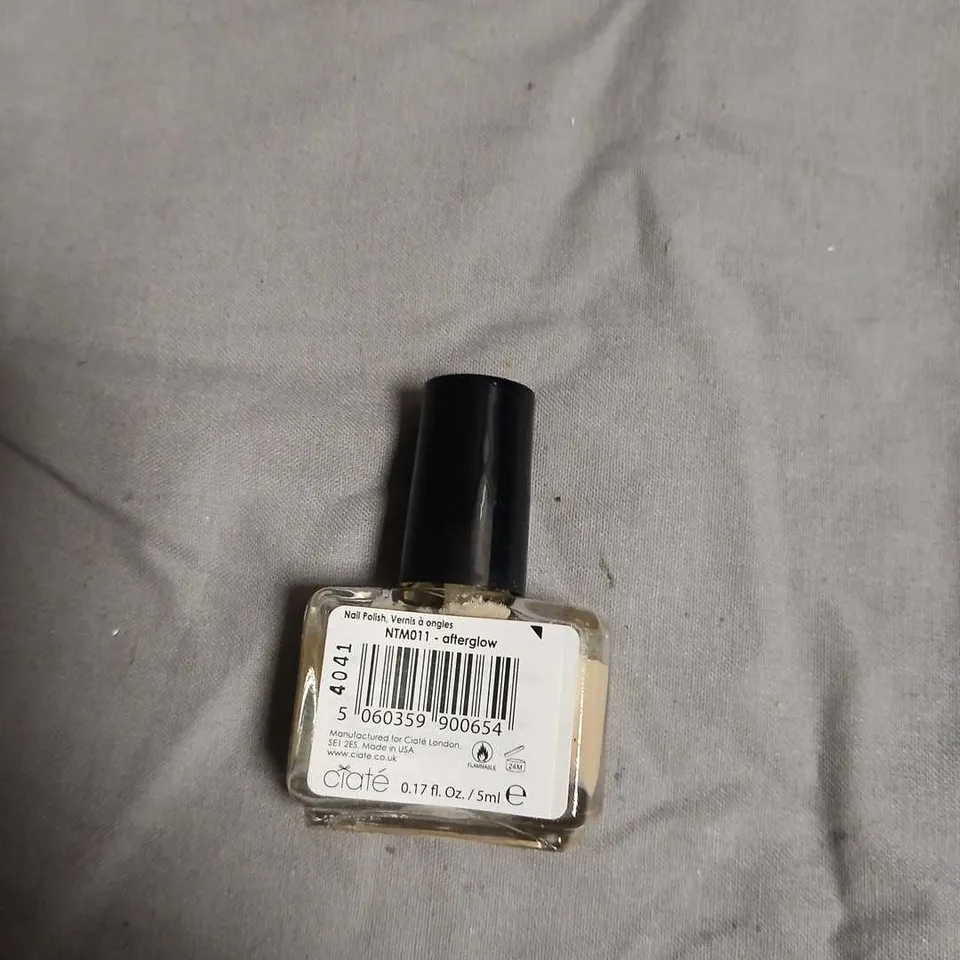 BOX OF APPROXIMATELY 240 CIATE LONDON MINI NAIL POLISH – NUDE (5 ML)-NO EXPIRY DATE SHOWN 