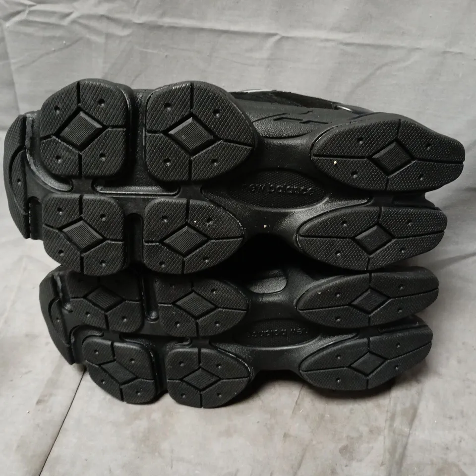 NEW BALANCE 9060 BLACK TRAINERS - UK 5.5