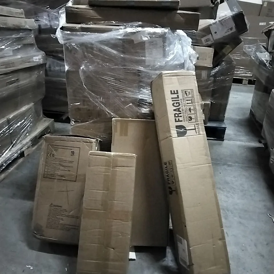 PALLET OF HOUSEHOLD ITEMS TO INCLUDE SCOOTER, PLAYPEN, SHOWER SYSTEM, PLAY MAT AND OTHER ASSORTED ITEMS...