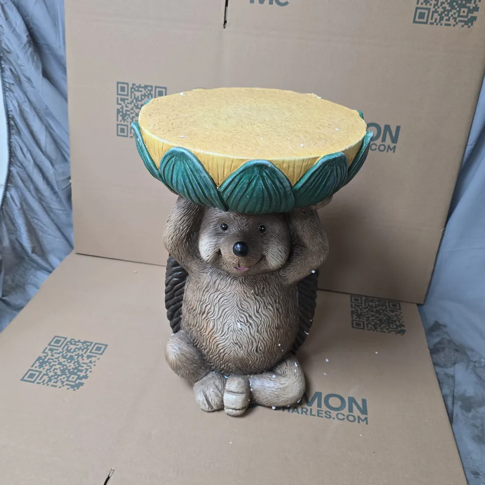 GARDEN ORNAMENT HEDGEHOG  FIGURE WITH DECORATIVE DISH ON HEAD 
