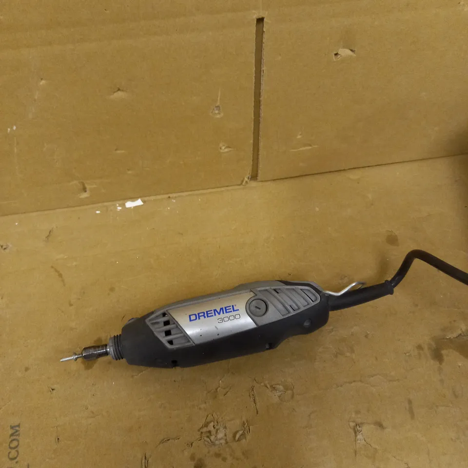 DREMEL 3000 ROTARY TOOL