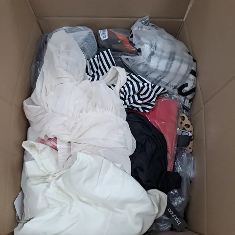 BOX OF APPROX. 50 ASSORTED CLOTHING VARYING IN SIZE/COLOUR/STYLE TO INCLUDE: TOPS, TROUSERS, JUMPERS