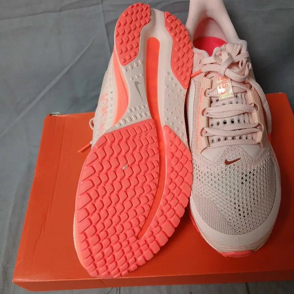 NIKE PEGASUS PREMIUM RUNNING SHOES – WASHED CORAL/PINK, MEN'S US 11 (UK 10)