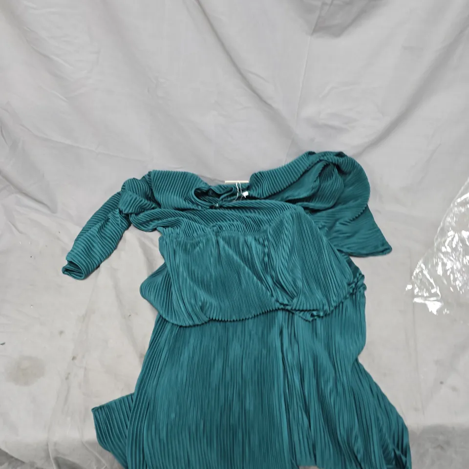 BOX OF APPROXIMATELY 10 ASSORTED ITEMS TO INCLUDE: MULTI COLOURED COAT AND GREEN DRESS