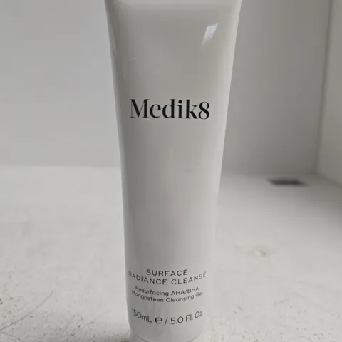 MEDIK8 SURFACE RADIANCE CLEANSE MANGOSTEEN CLEANSING GEL 150ML