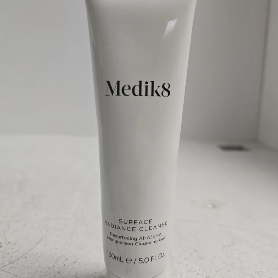 MEDIK8 SURFACE RADIANCE CLEANSE MANGOSTEEN CLEANSING GEL 150ML