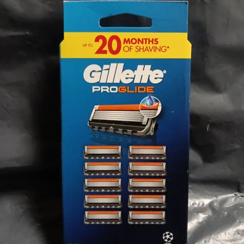 GILLETTE PRO GLIDE UEFA CHAMPIONS LEAGUE PACK OF 10 RAZOR REFILLS
