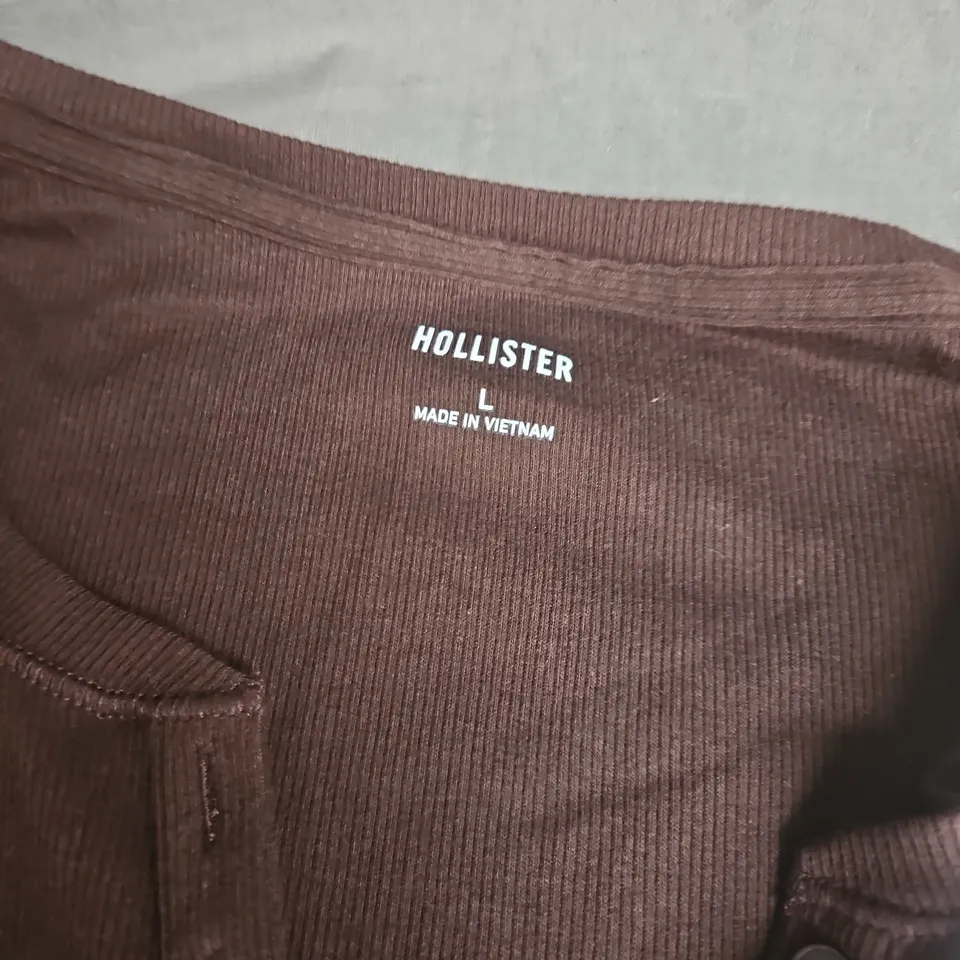 HOLLISTER LONG-SLEEVE RIBBED TOP – BROWN, SIZE L
