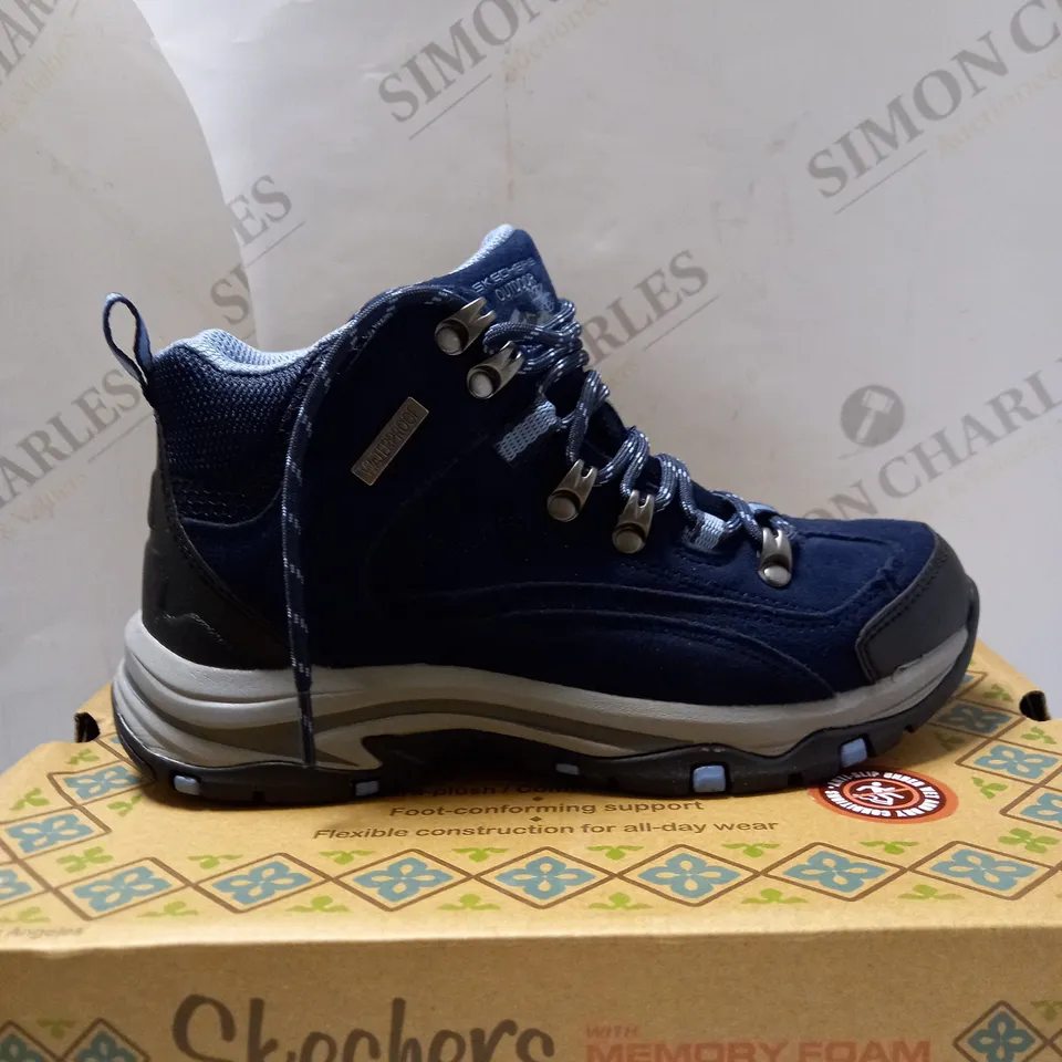 SKECHERS ALPH WATERPROOF NAVY BOOTS - SIZE 3