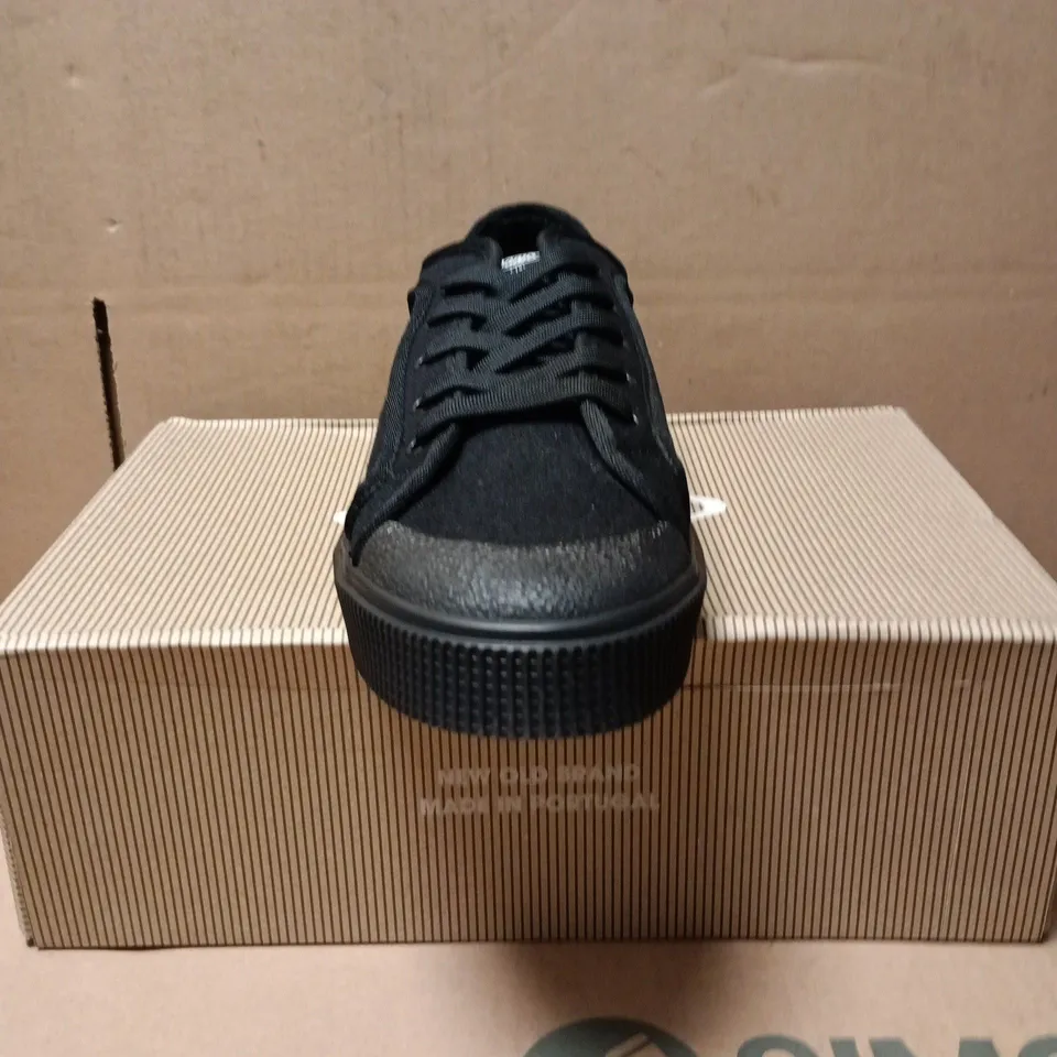 SANJO LACE UP PUMPS BLACK SIZE EU 44