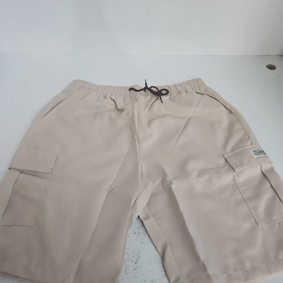 HIDKAT CARGO SHORTS – BEIGE, XL
