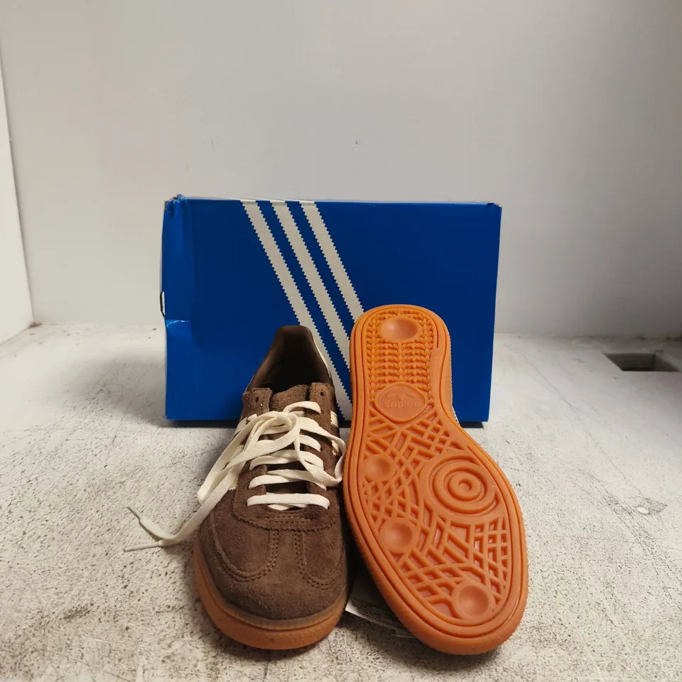 ADIDAS HANDBALL SPEZIAL W BROWN SUEDE SNEAKERS – UK 5.5 (US 7)