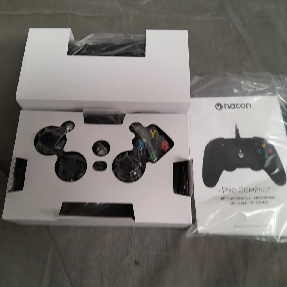 NACON PRO COMPACT PROGRAMMABLE ERGONOMIC CONTROLLER FOR XBOX