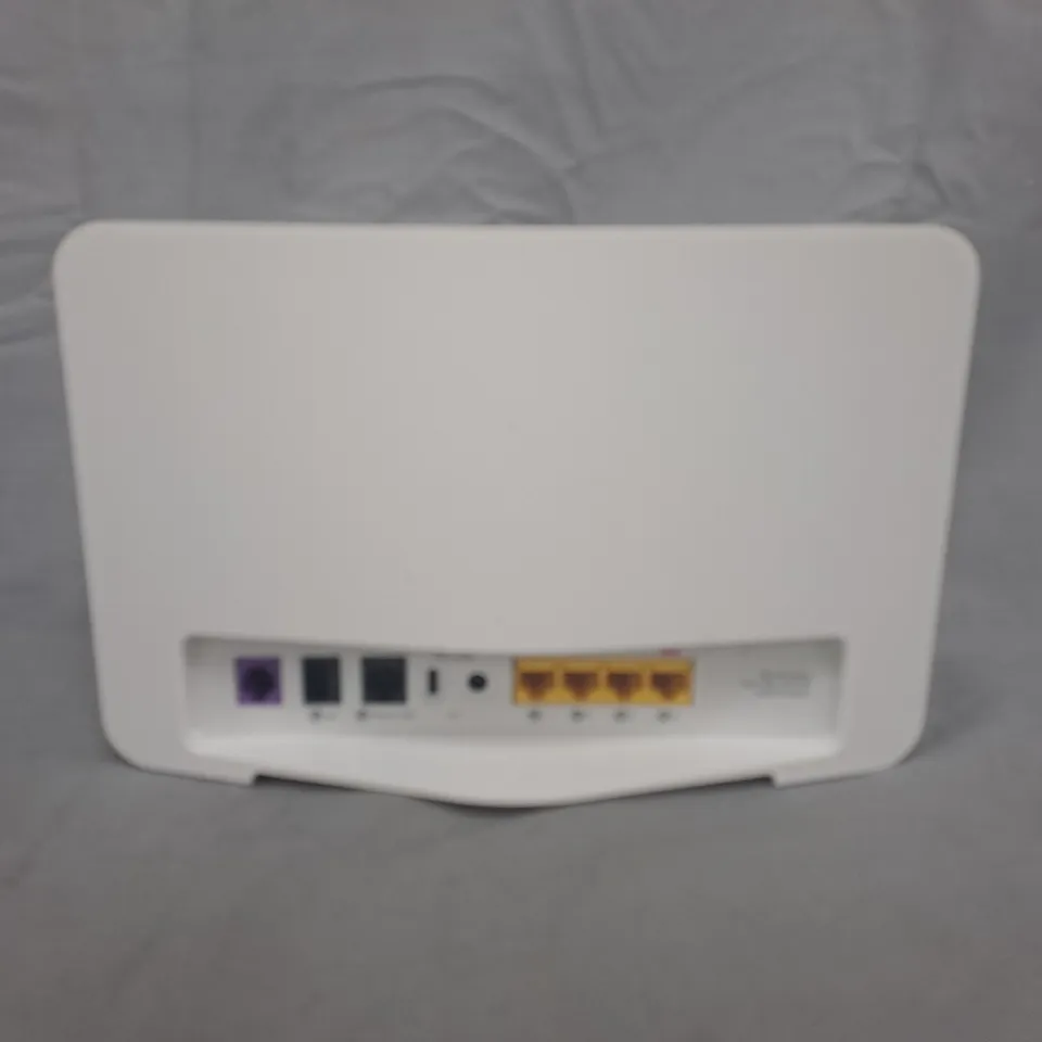 SKY SR213-02-UK WHITE WIRELESS ROUTER