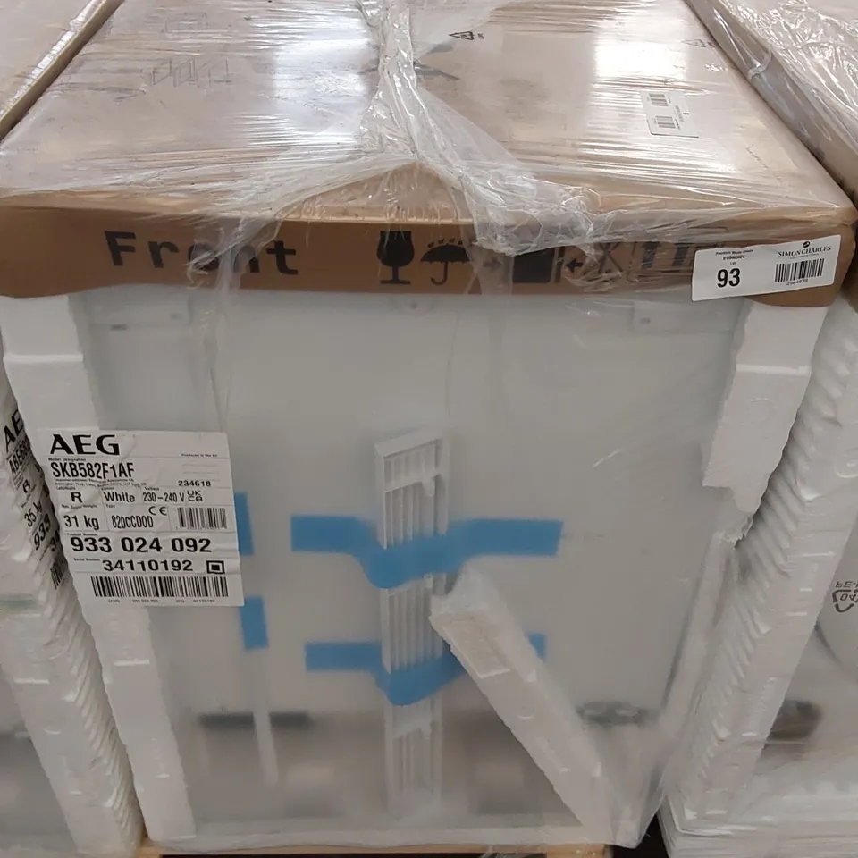 AEG INTEGRATED UNDER COUNTER FRIDGE MODEL SKB582F1AF RRP £467