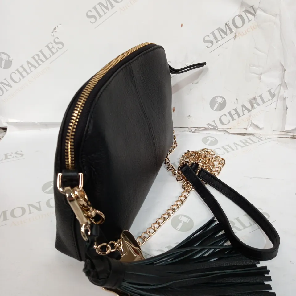 BLACK BEN DE LISI BELLPORT CHAIN DETAIL LEATHER CROSSBODY BAG 