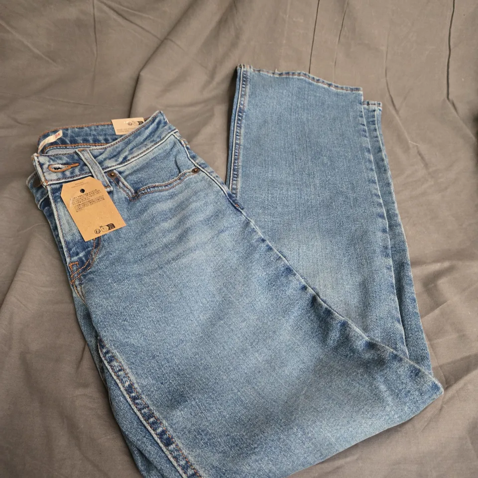 LEVIS SUPERLOW BOOTCUT JEANS SIZE 24 X 32