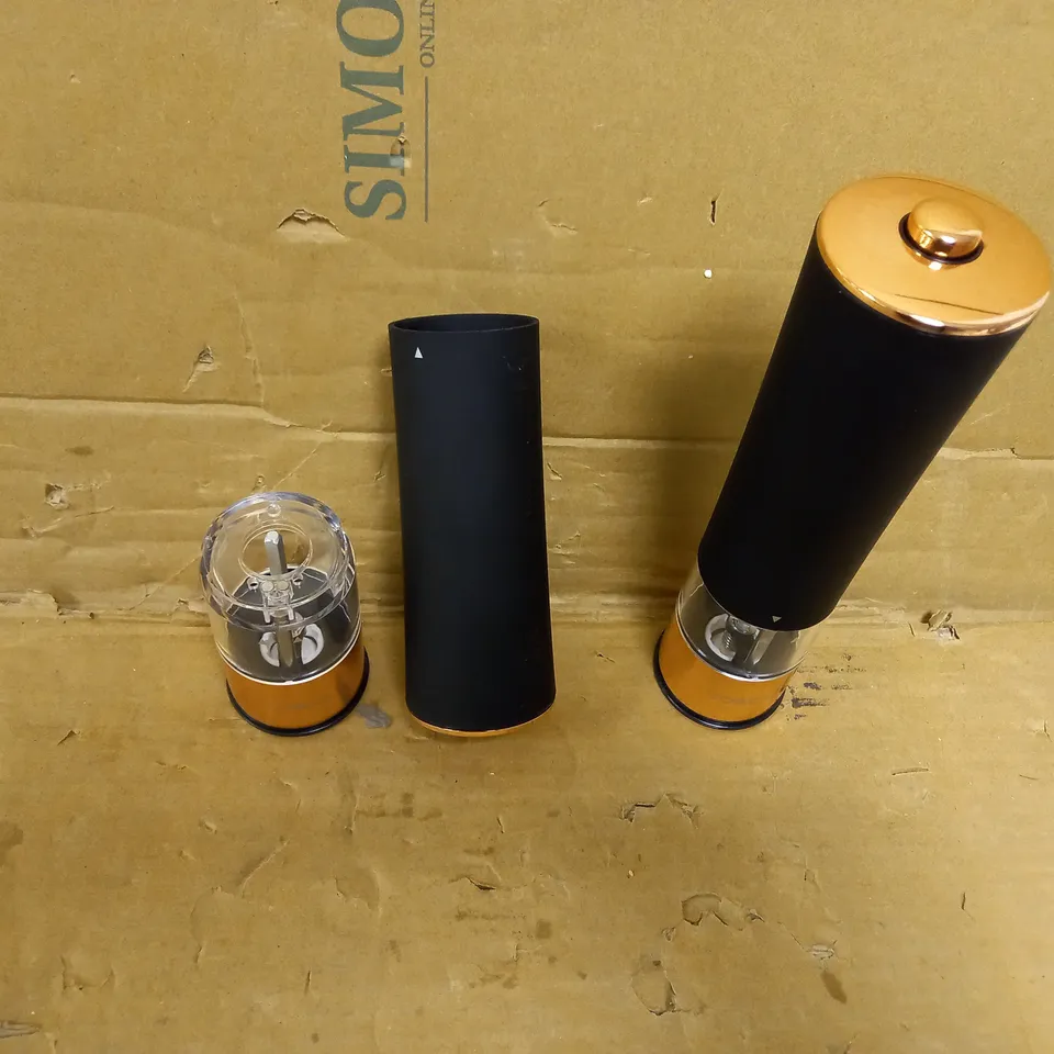 TOWER ELECTRIC SALT AND PEPPER MILL 