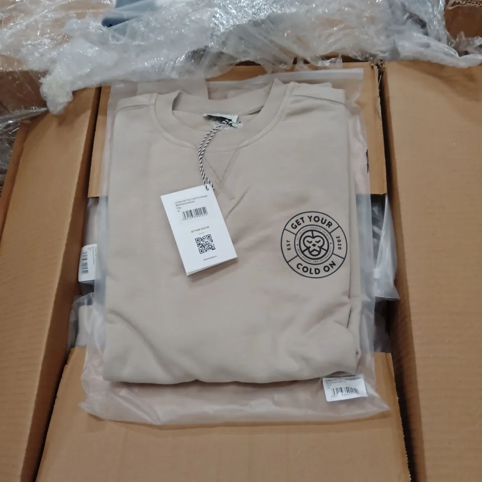 BOX OF APPROXIMATELY 20X BRAND NEW BRASS MONKEY UNISEX SWEATER - CLAY, BMAW24UNSW04 // SIZE: XL