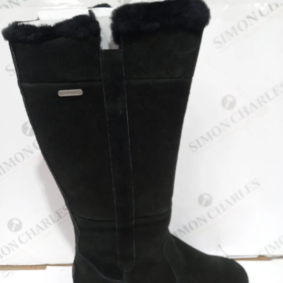 BOXED EMU AUSTRALIA "MOONTA" WATERPROOF KNEE LEATHER BOOTS, BLACK - SIZE 5