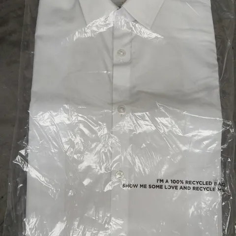 RIVER ISLAND SHIRT IN WHITE SIZE MEDIUM