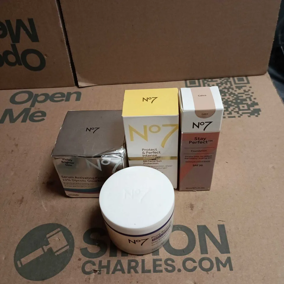 4 X ASSORTED NO7 COSMETIC ITEMS TO INCLUDE PURE RETINOL DAY CREAM DUO ETC