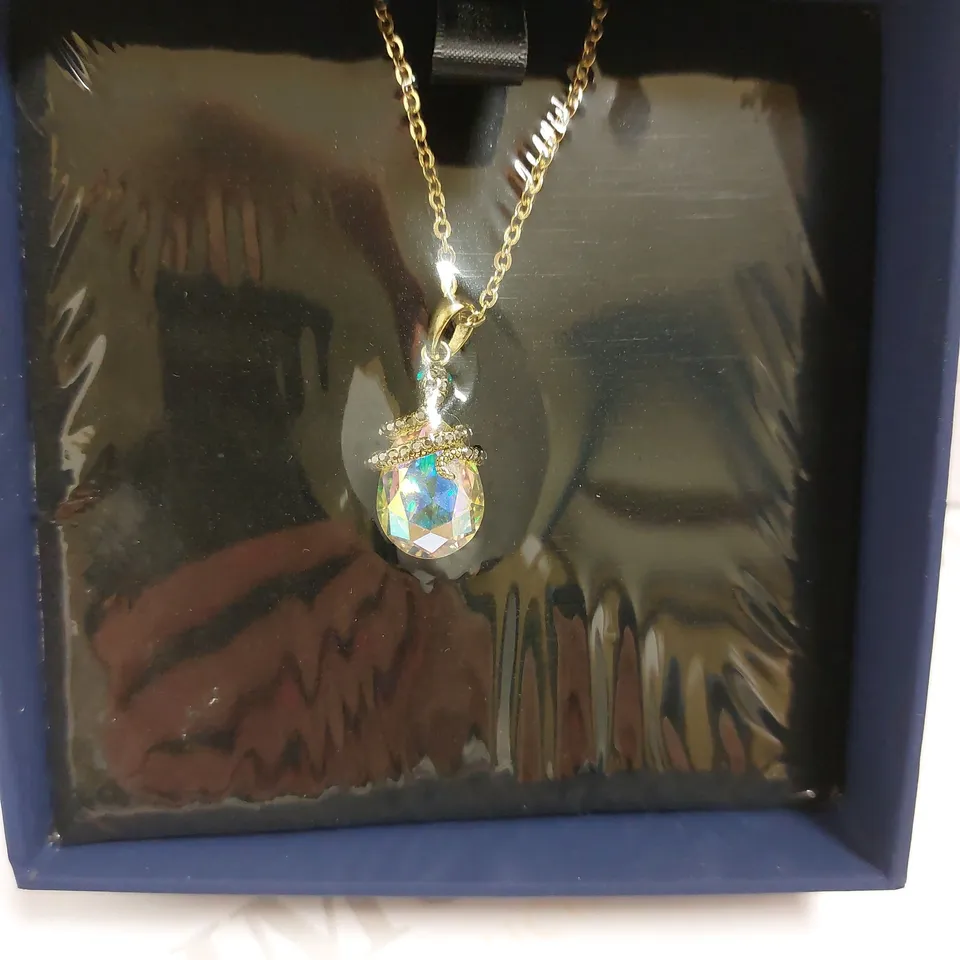 BOXED BUTLER & WILSON GOLD EFFECT WITH STONE NECKLACE